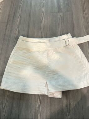 Zara Cream Textured Belted Skort